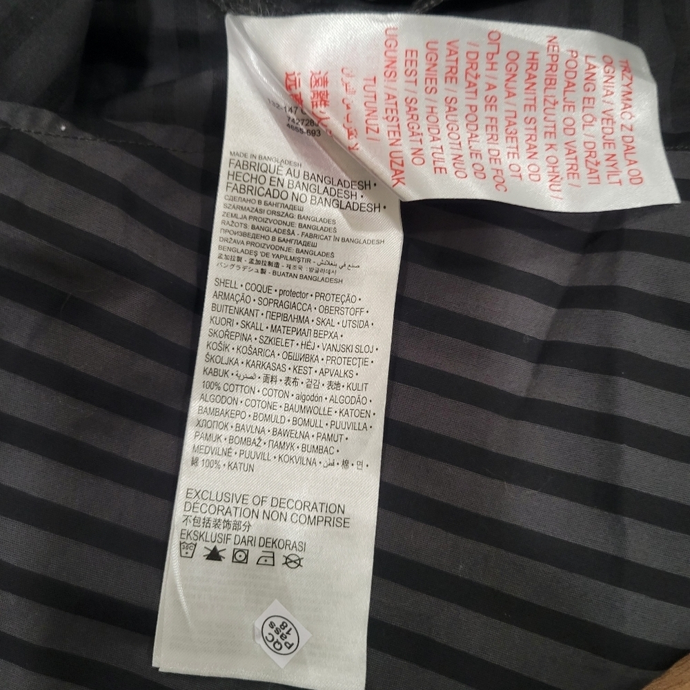 Hurley Boys Black and Gray Striped Button Down Short Sleeve Shirt Size M 10-12 - Picture 6 of 7